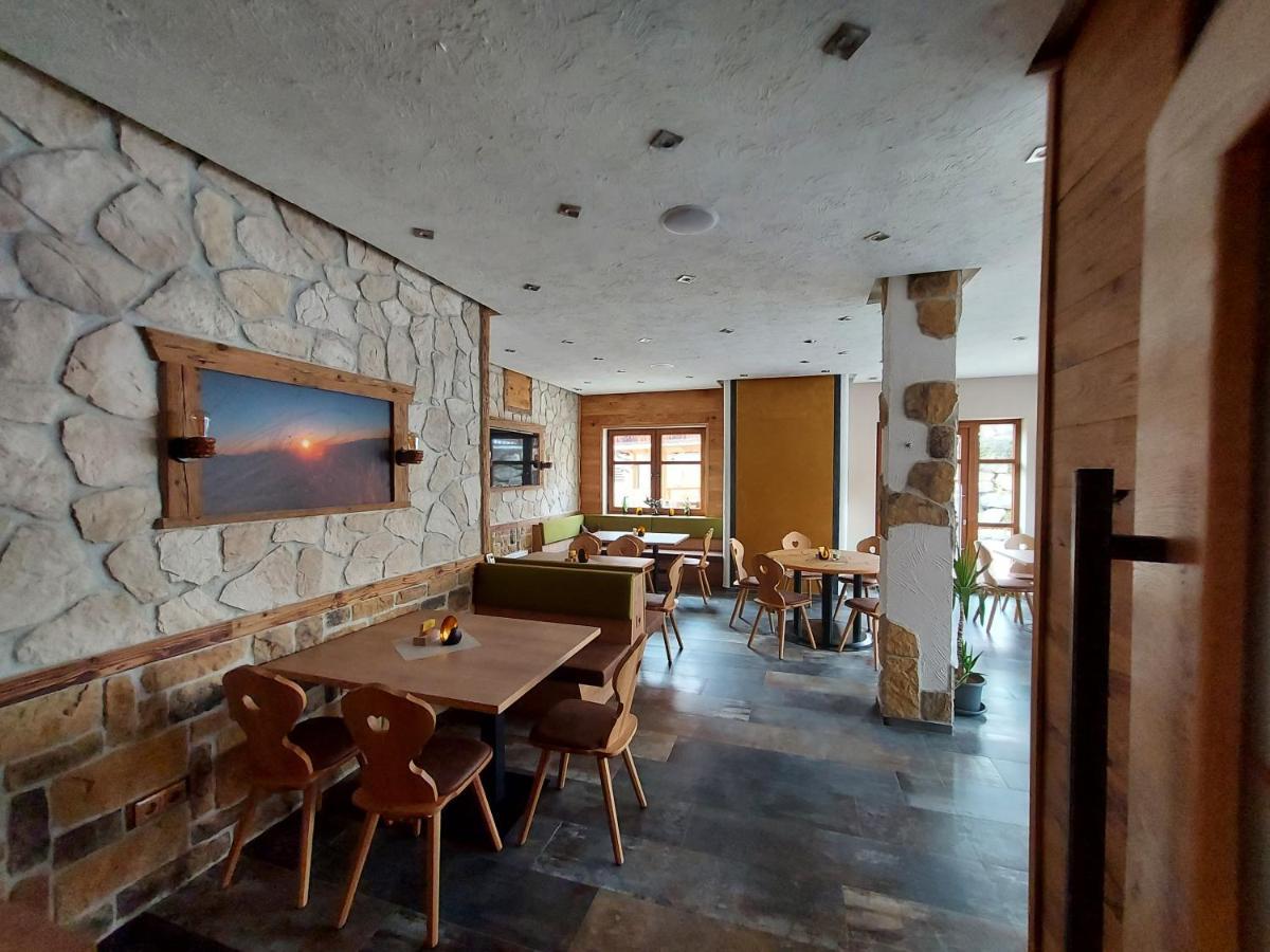 Gasthof Zentral Feistritz an der Drau Ngoại thất bức ảnh